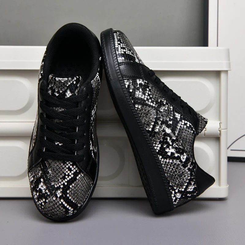 Damen Sportliche Sneakers mit elegantem Schlangenmuster Heidi Mode - Image 4
