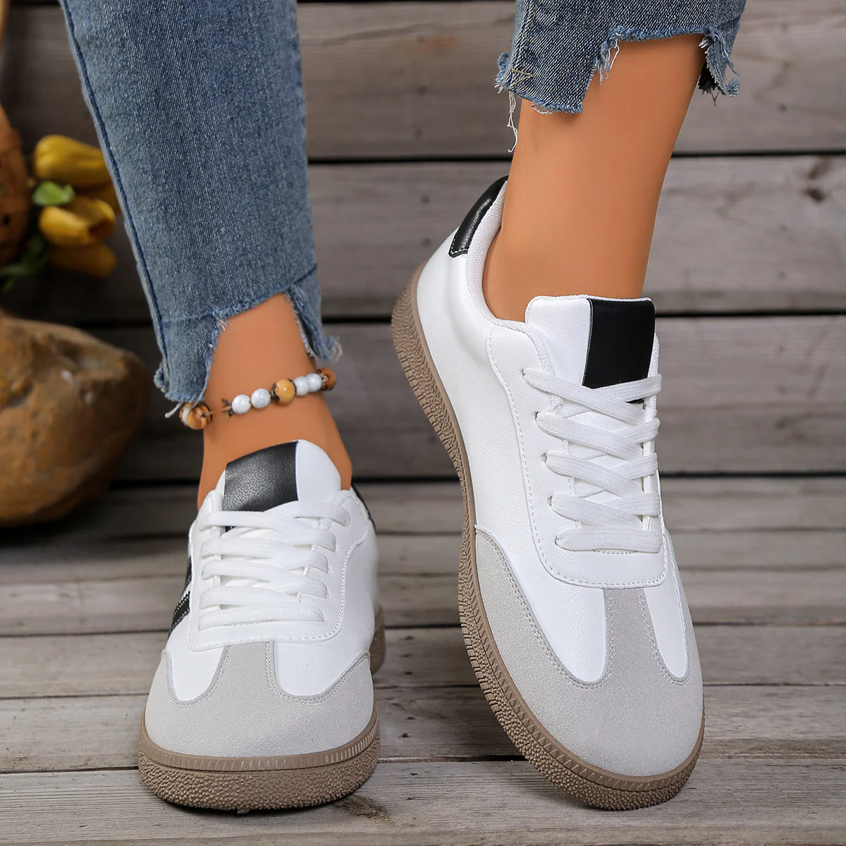 Damen Sportliche Sneakers mit eleganten Metallic-Details Heidi Mode - Image 11