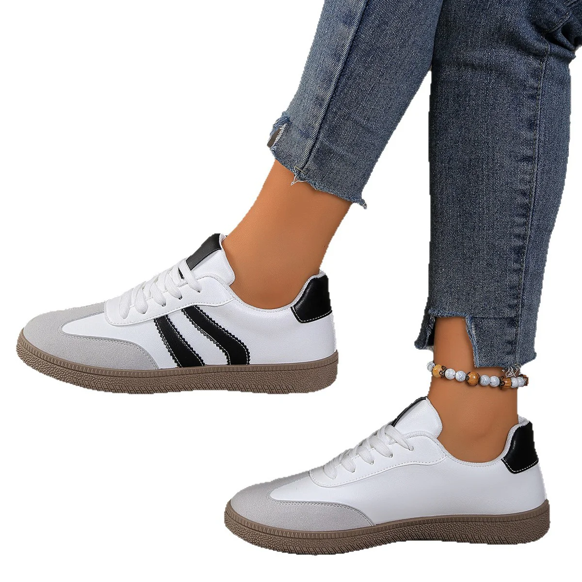Damen Sportliche Sneakers mit eleganten Metallic-Details Heidi Mode - Image 15