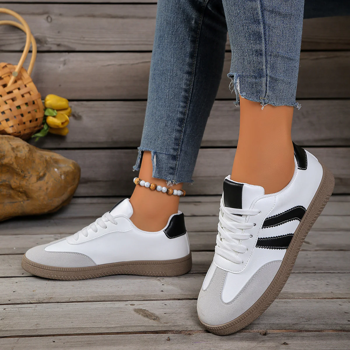 Damen Sportliche Sneakers mit eleganten Metallic-Details Heidi Mode - Image 2