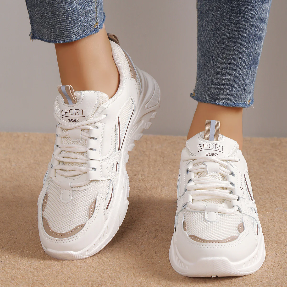 Damen Sportliche Sneakers mit ergonomischer Dämpfung und atmungsaktiver Oberfläche Heidi Mode - Image 3