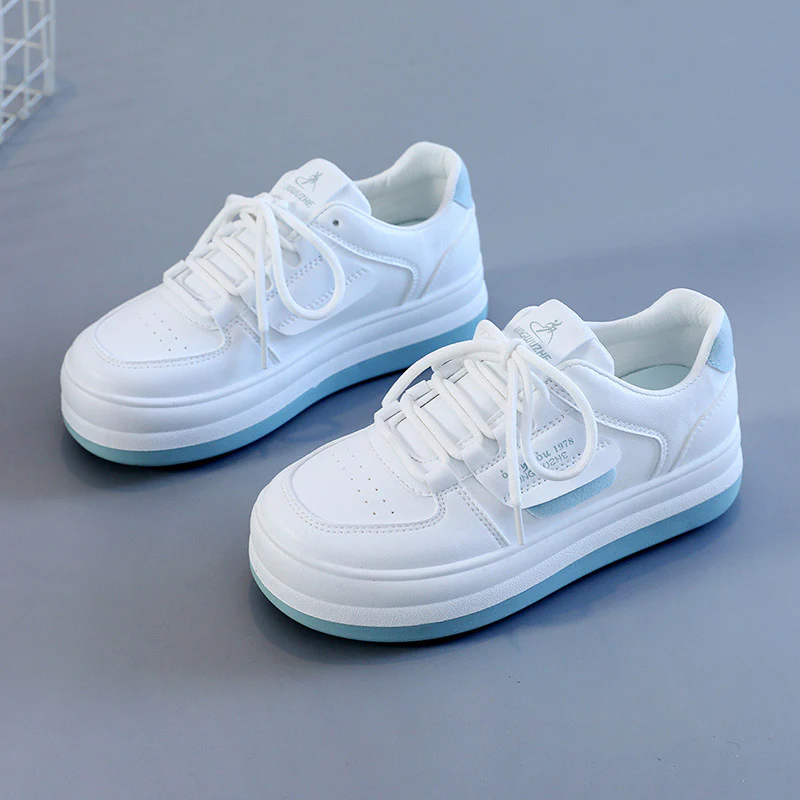 Damen Sportliche Sneakers mit erhöhtem Profil und flexibler Sohle Heidi Mode - Image 8