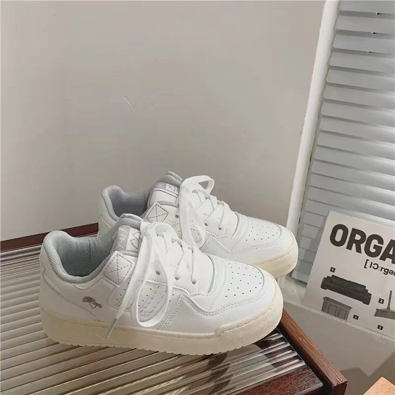 Damen Sportliche Sneakers mit floralem Design Heidi Mode - Image 6
