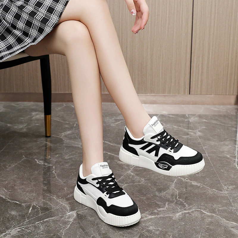 Damen sportliche Sneakers mit futuristischem Design und bequemer Dämpfung Heidi Mode - Image 3