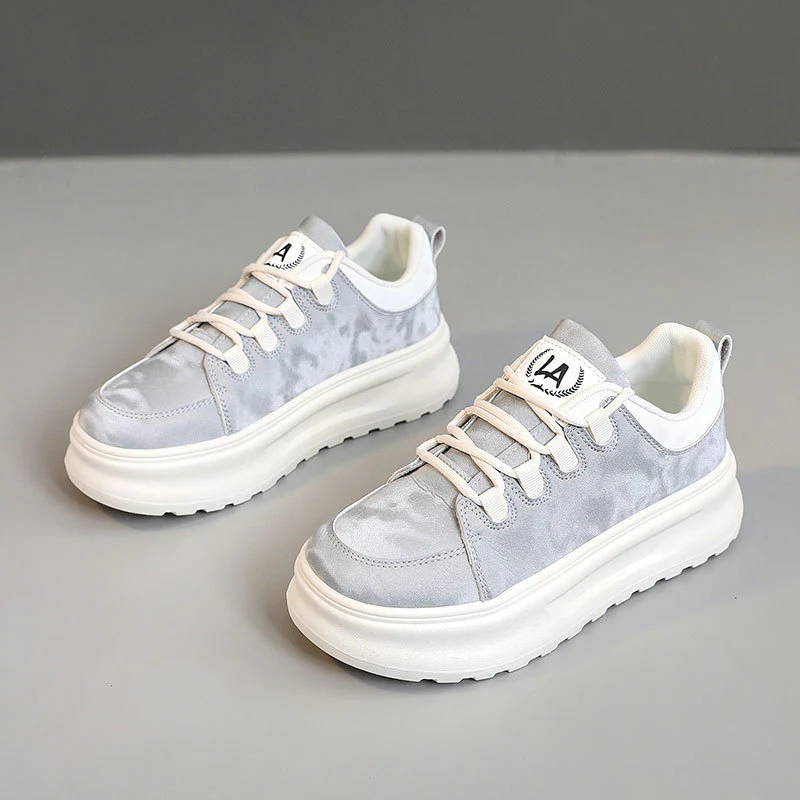 Damen sportliche Sneakers mit gedämpfter Laufsohle und atmungsaktivem Obermaterial Heidi Mode - Image 8