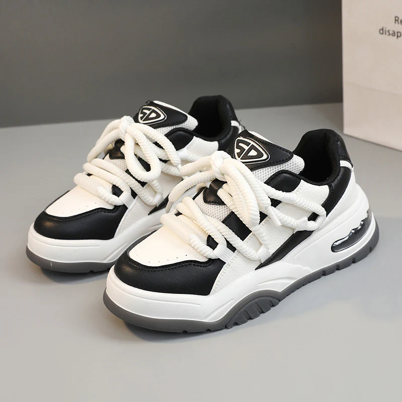 Damen Sportliche Sneakers mit gepolstertem Futter und stabiler Laufsohle Heidi Mode - Image 7