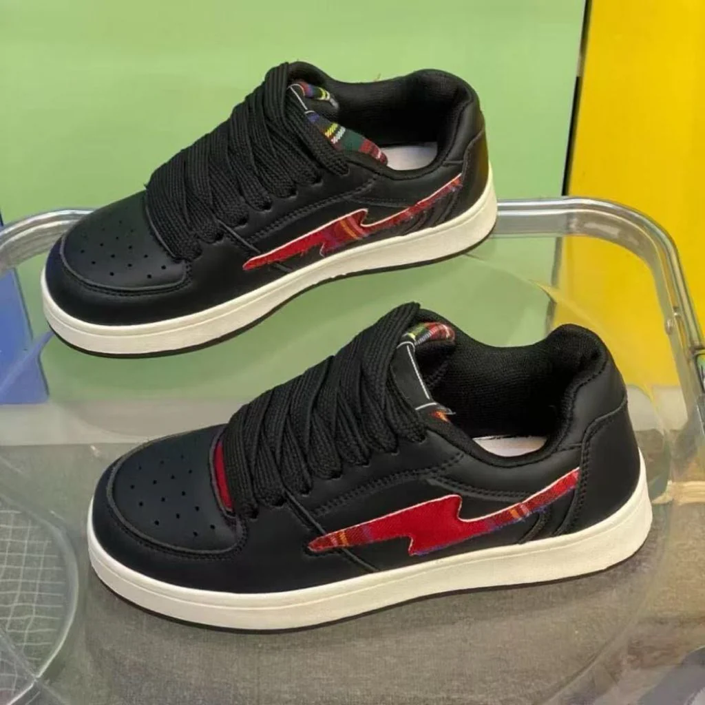 Damen sportliche Sneakers mit gepolsterter Innensohle und elastischem Schnürsystem Heidi Mode - Image 3