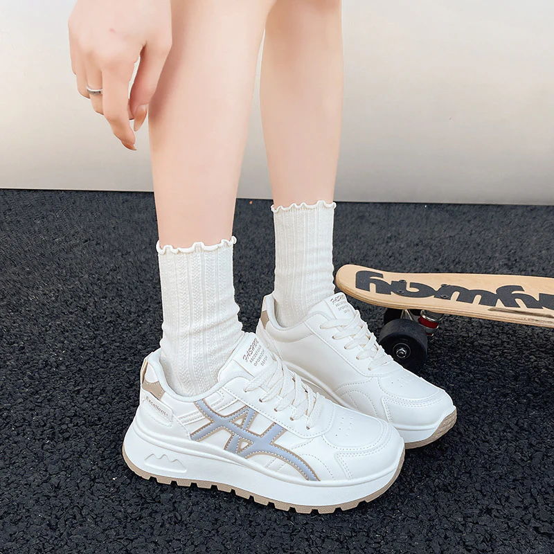 Damen Sportliche Sneakers mit gepolsterter Laufsohle und stilvollem Design Heidi Mode - Image 2
