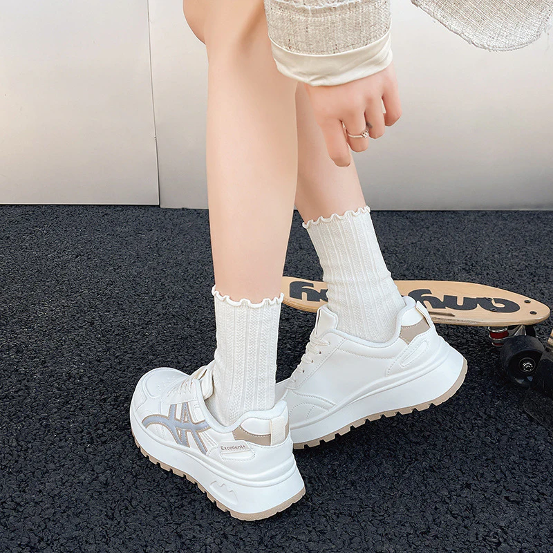 Damen Sportliche Sneakers mit gepolsterter Laufsohle und stilvollem Design Heidi Mode - Image 3
