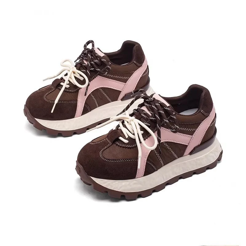 Damen Sportliche Sneakers mit hochelastischer Sohle und modischen Akzenten Heidi Mode - Image 6
