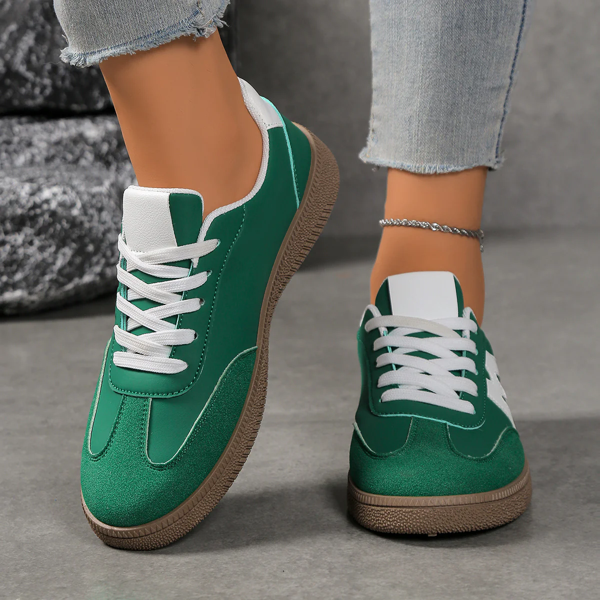 Damen Sportliche Sneakers mit hochwertigem Obermaterial und dämpfender Sohle Heidi Mode - Image 3