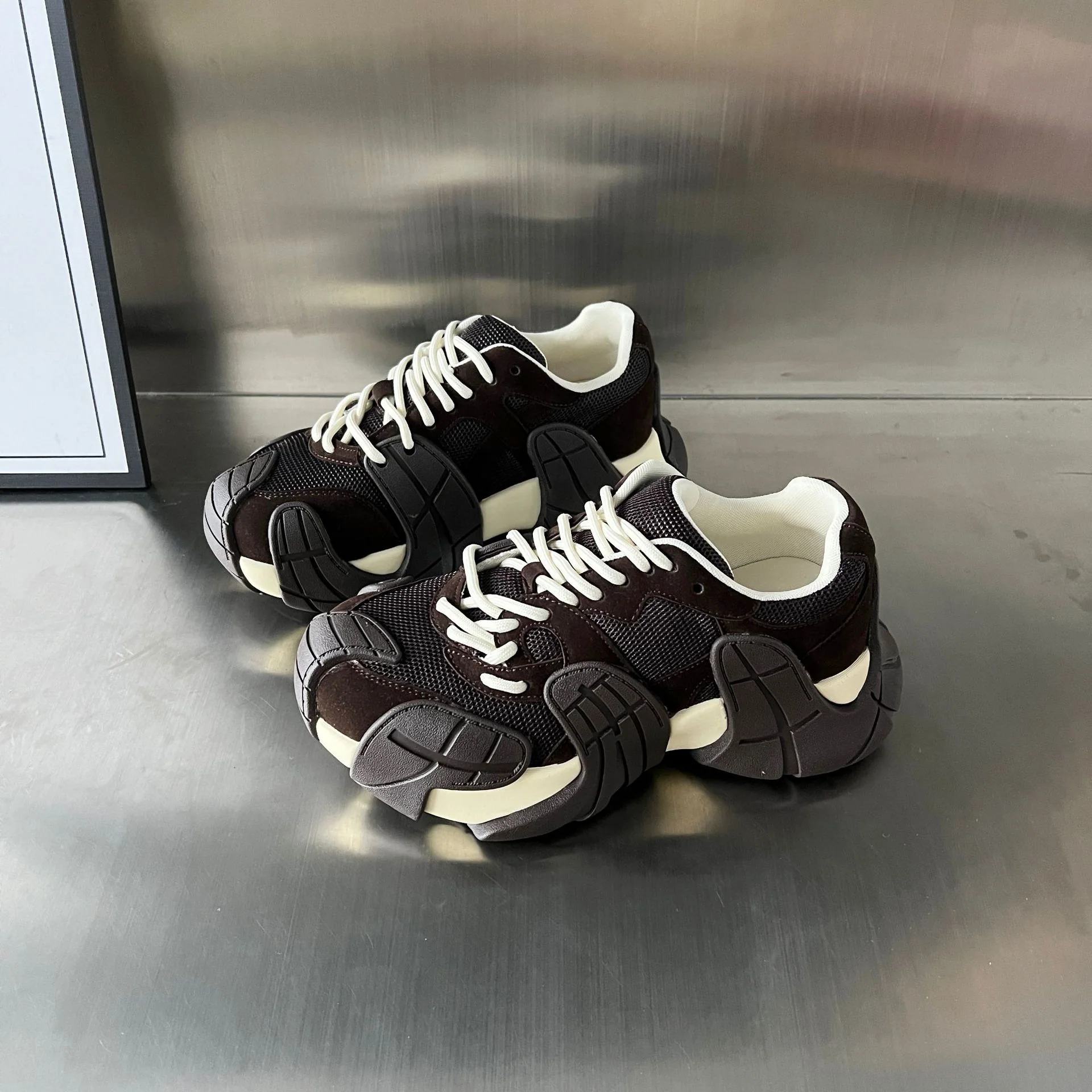 Damen Sportliche Sneakers mit innovativem Design und luxuriösem Komfort Heidi Mode - Image 8