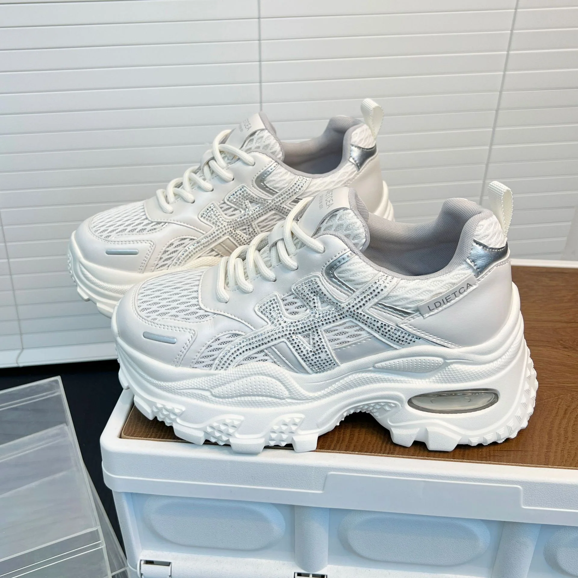 Damen Sportliche Sneakers mit innovativem Mesh-Design und modischer Plattformsohle Heidi Mode - Image 6