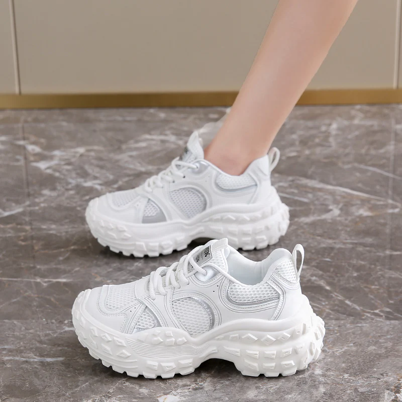 Damen sportliche Sneakers mit innovativem Sohlenprofil und atmungsaktiver Mesh-Konstruktion Heidi Mode - Image 2
