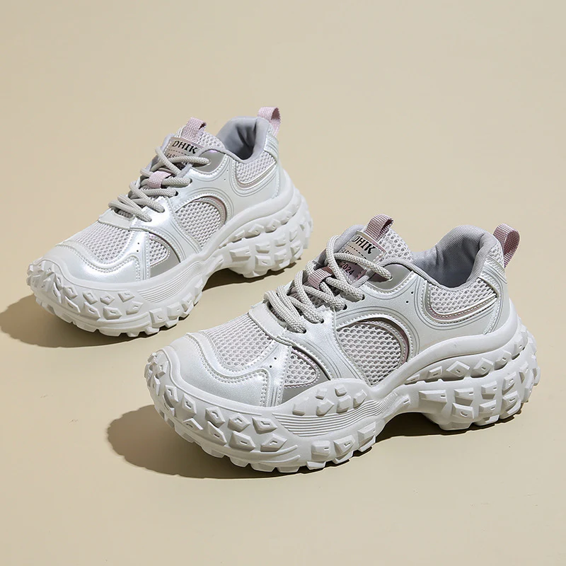 Damen sportliche Sneakers mit innovativem Sohlenprofil und atmungsaktiver Mesh-Konstruktion Heidi Mode - Image 8