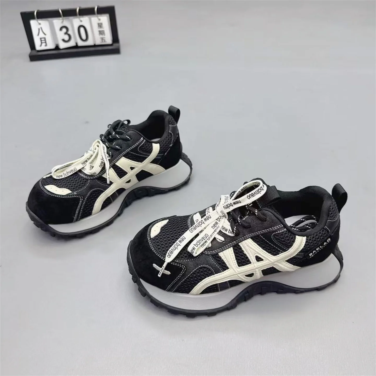 Damen sportliche Sneakers mit innovativer Dämpfungstechnologie und atmungsaktiver Obermaterialkombination Heidi Mode - Image 7