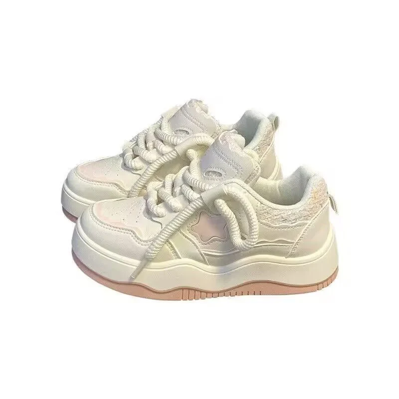 Damen Sportliche Sneakers mit innovativer Designstruktur Heidi Mode - Image 5