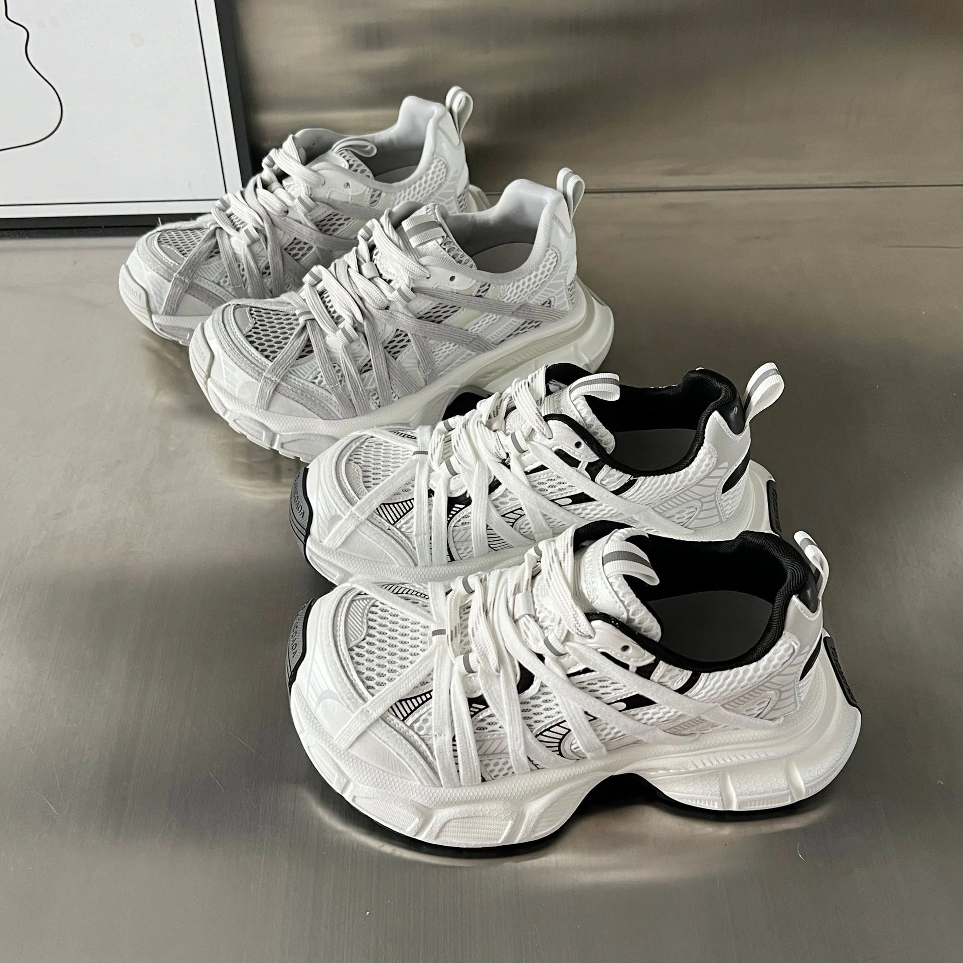Damen Sportliche Sneakers mit innovativer Schnürung und atmungsaktiver Mesh-Oberfläche Heidi Mode - Image 3