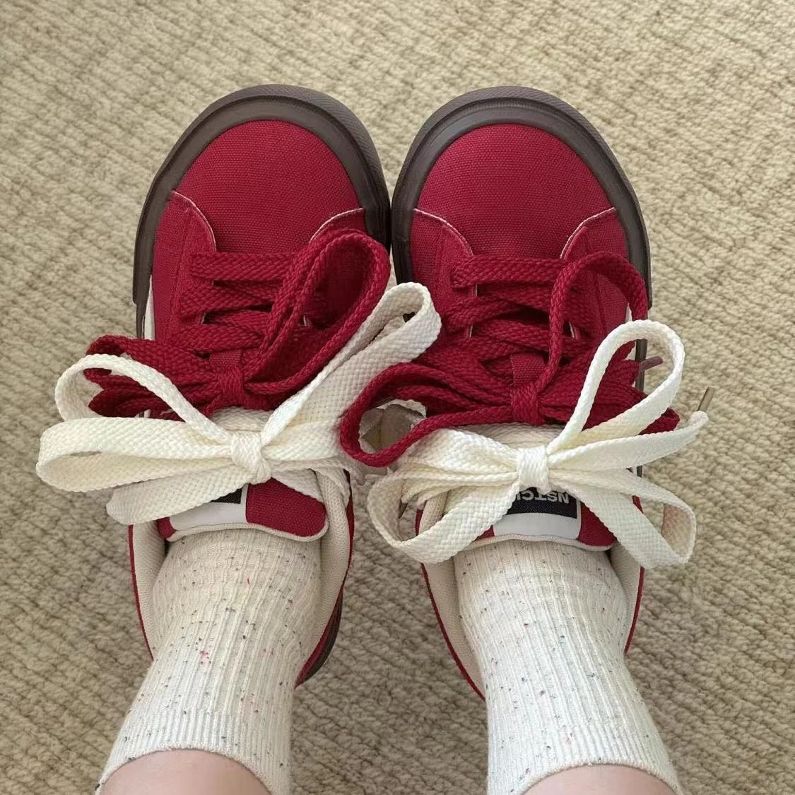 Damen Sportliche Sneakers mit klassischem Design und atmungsaktiver Oberflächenstruktur Heidi Mode - Image 3