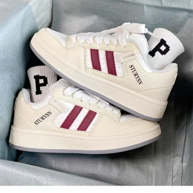 Damen Sportliche Sneakers mit klassischem Design und bequemer Dämpfung Heidi Mode - Image 3