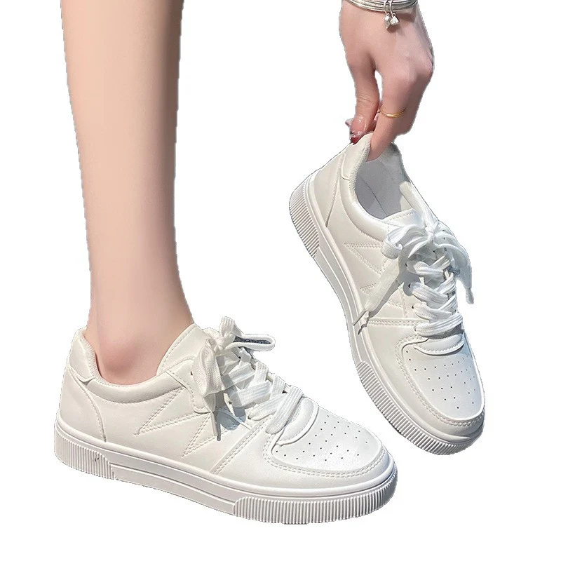 Damen Sportliche Sneakers mit klassischem Schnürsystem und atmungsaktivem Obermaterial Heidi Mode - Image 5