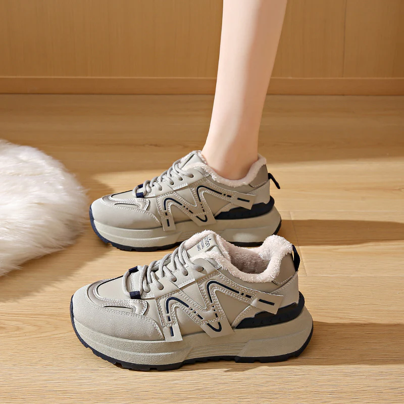 Damen Sportliche Sneakers mit kuscheligem Innenfutter und robustem Profil Heidi Mode - Image 4