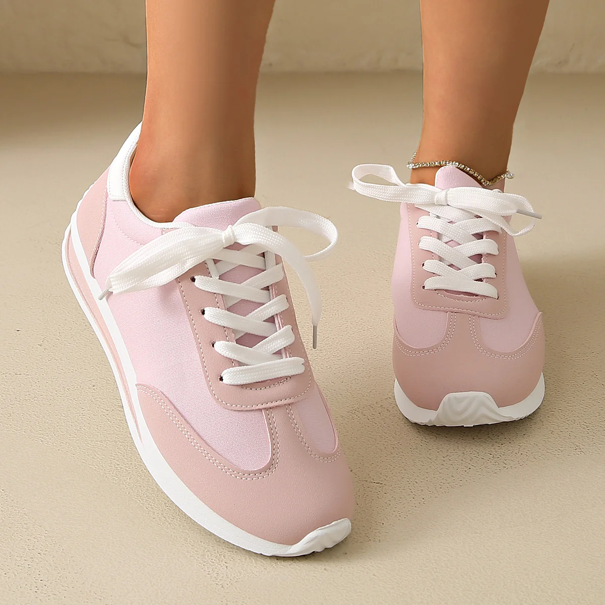 Damen Sportliche Sneakers mit luftiger Mesh-Oberfläche und flexibler Laufsohle Heidi Mode - Image 4