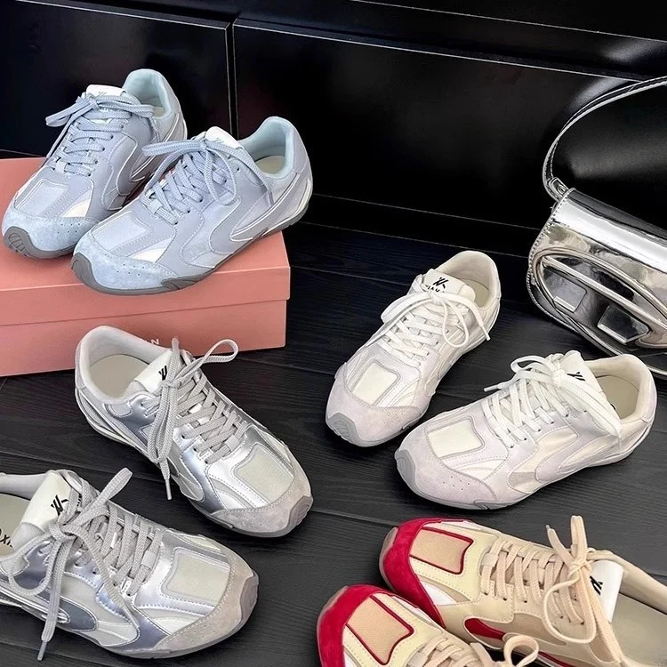 Damen Sportliche Sneakers mit luxuriösem Wildleder und atmungsaktivem Obermaterial Heidi Mode - Image 2