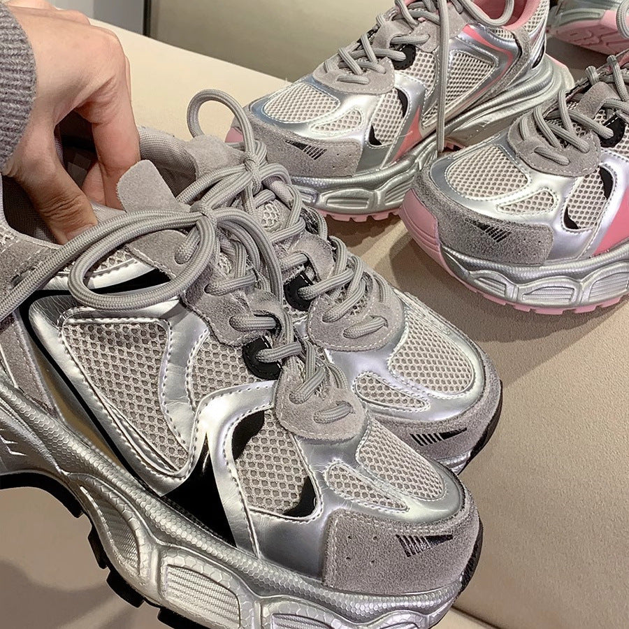 Damen Sportliche Sneakers mit Mesh-Obermaterial und reflektierenden Akzenten Heidi Mode - Image 3
