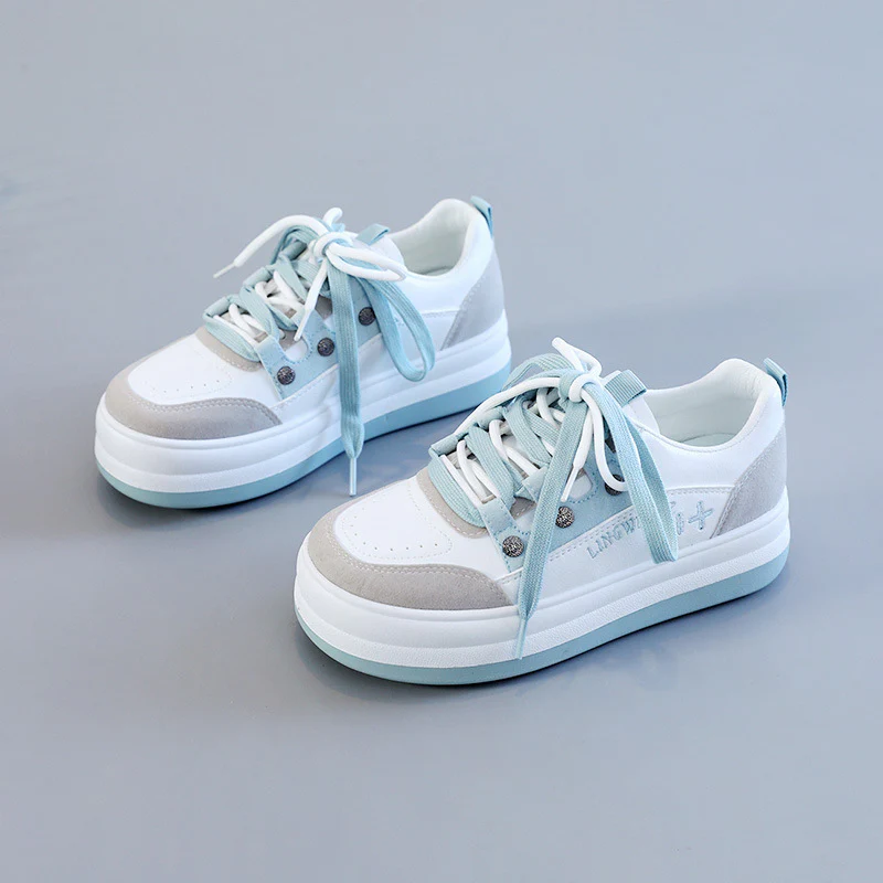 Damen Sportliche Sneakers mit modernem Design und eleganten Akzenten Heidi Mode - Image 2