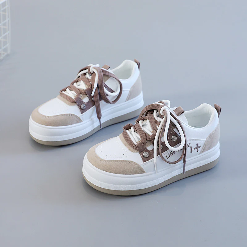 Damen Sportliche Sneakers mit modernem Design und eleganten Akzenten Heidi Mode - Image 7