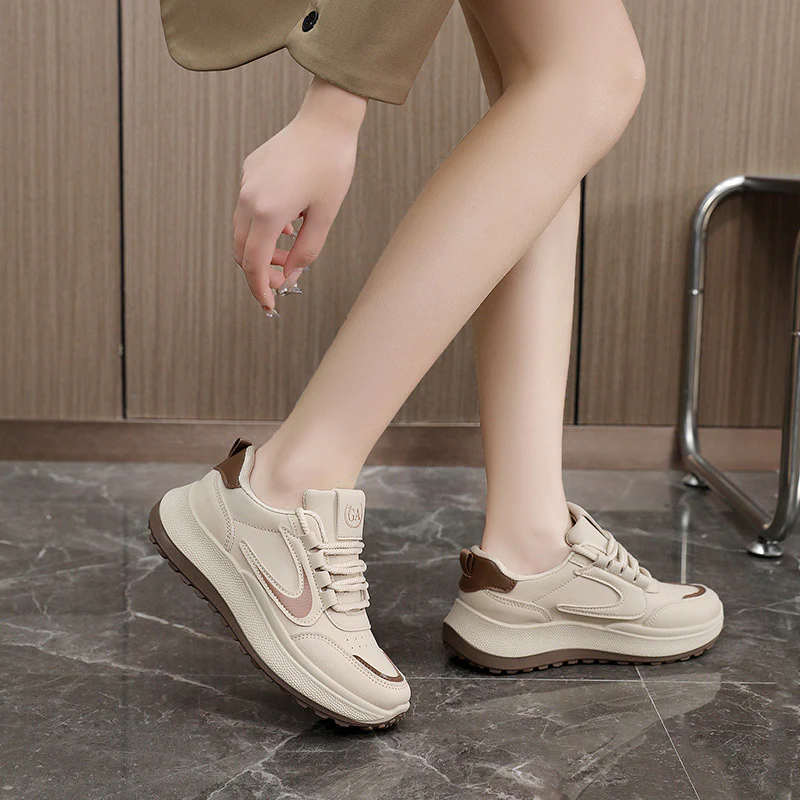 Damen Sportliche Sneakers mit modernem Design und gepolsterter Dämpfung Heidi Mode - Image 3