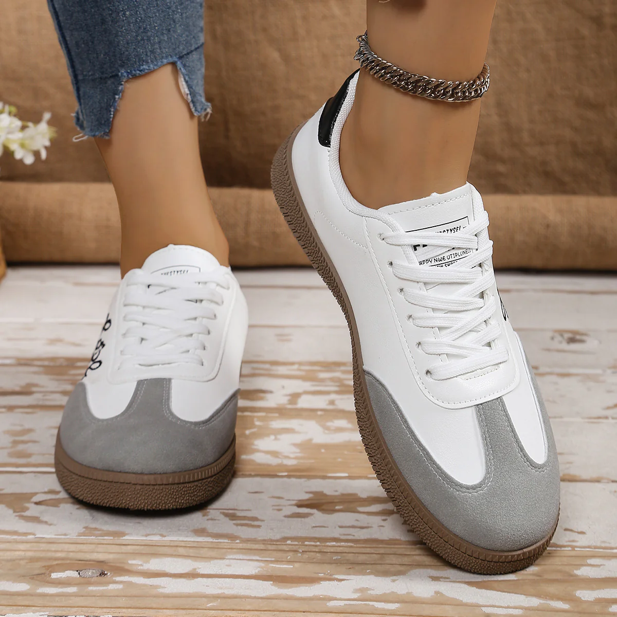 Damen Sportliche Sneakers mit modernem Obermaterial und rutschfester Sohle Heidi Mode - Image 3