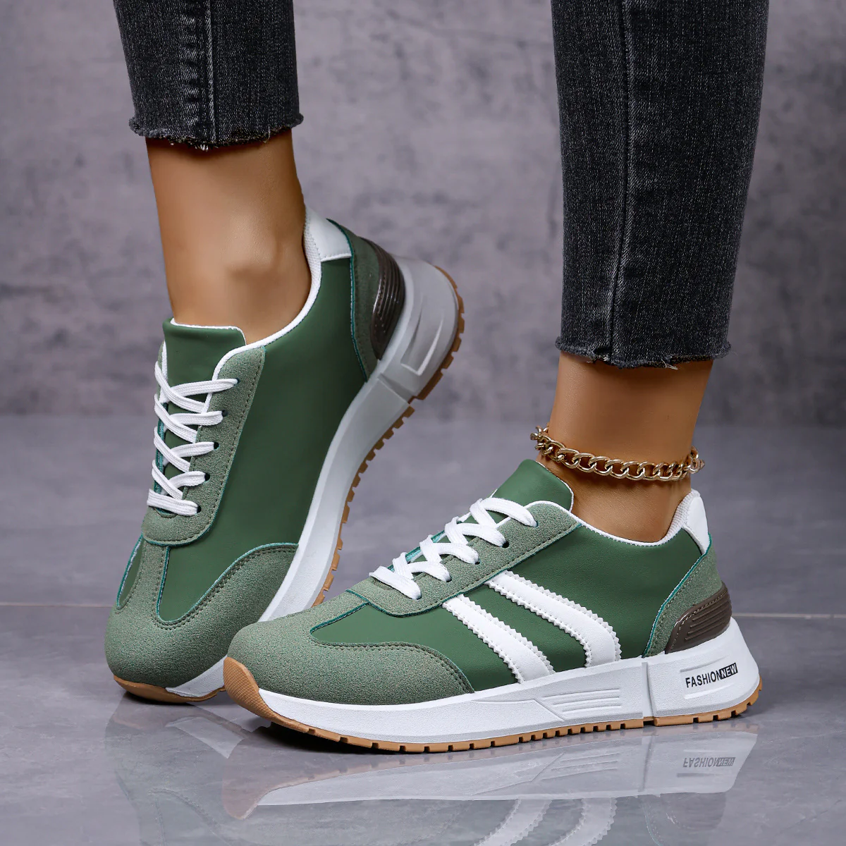 Damen Sportliche Sneakers mit modischem Design und atmungsaktiver Oberflächenstruktur Heidi Mode - Image 3