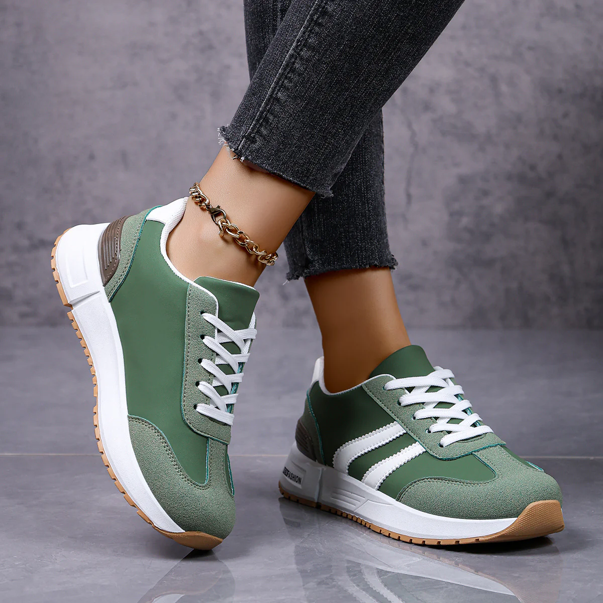 Damen Sportliche Sneakers mit modischem Design und atmungsaktiver Oberflächenstruktur Heidi Mode - Image 4