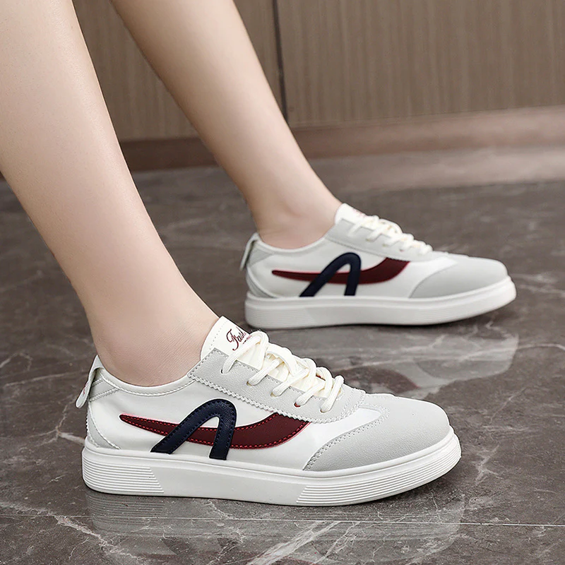 Damen Sportliche Sneakers mit modischem Design und atmungsaktiver Oberflächenstruktur Heidi Mode - Image 4