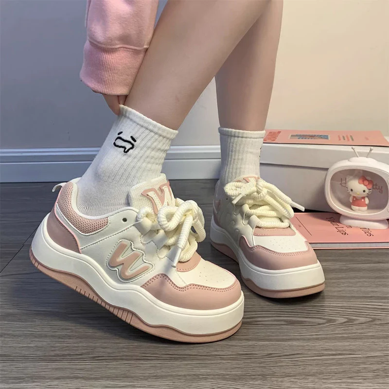 Damen Sportliche Sneakers mit modischem Design und dämpfender Sohle Heidi Mode - Image 3