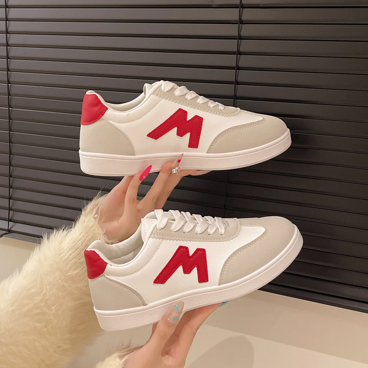 Damen Sportliche Sneakers mit modischem Design und komfortabler Dämpfung Heidi Mode