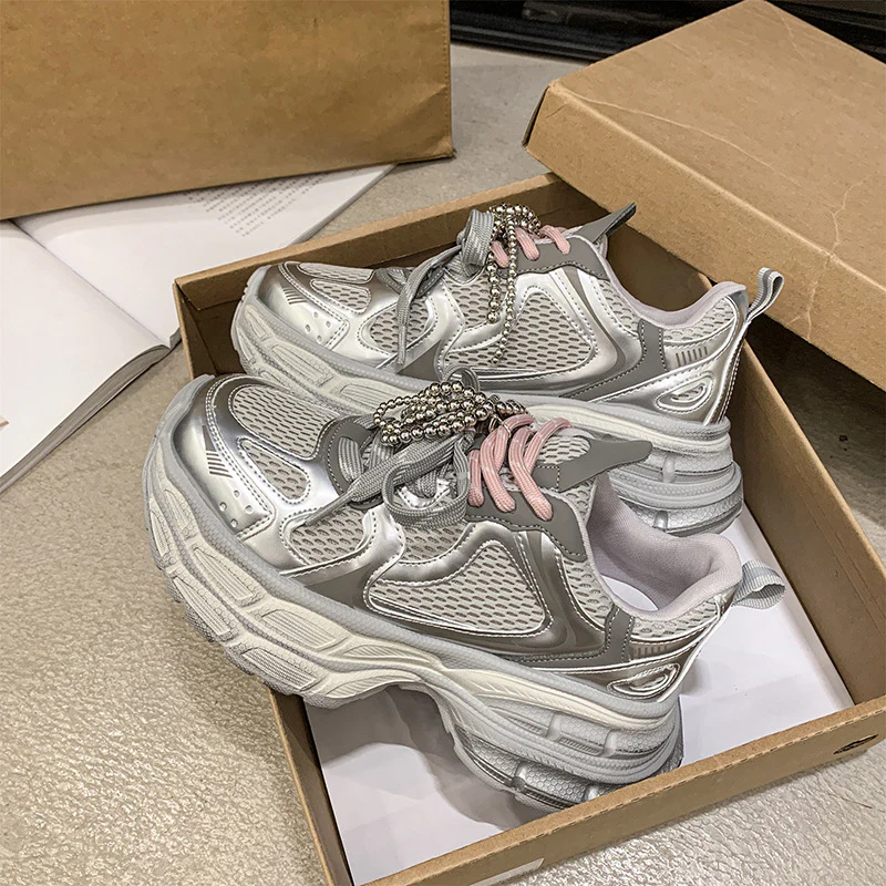 Damen sportliche Sneakers mit modischem Perlen-Schnürsystem Heidi Mode