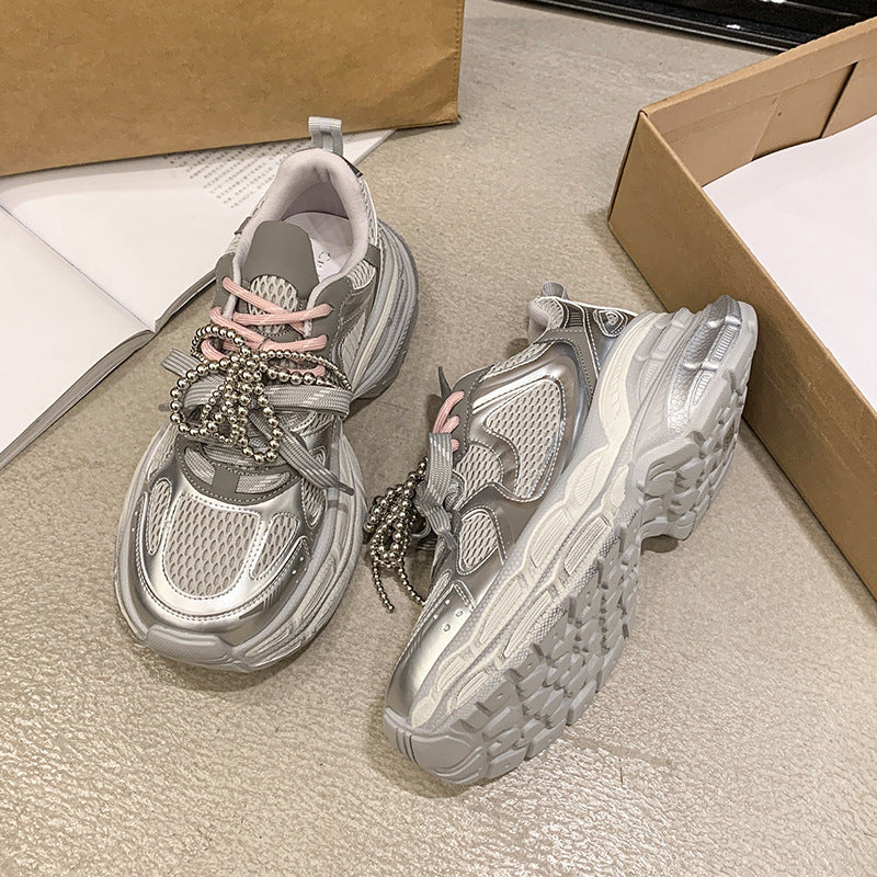 Damen sportliche Sneakers mit modischem Perlen-Schnürsystem Heidi Mode - Image 4
