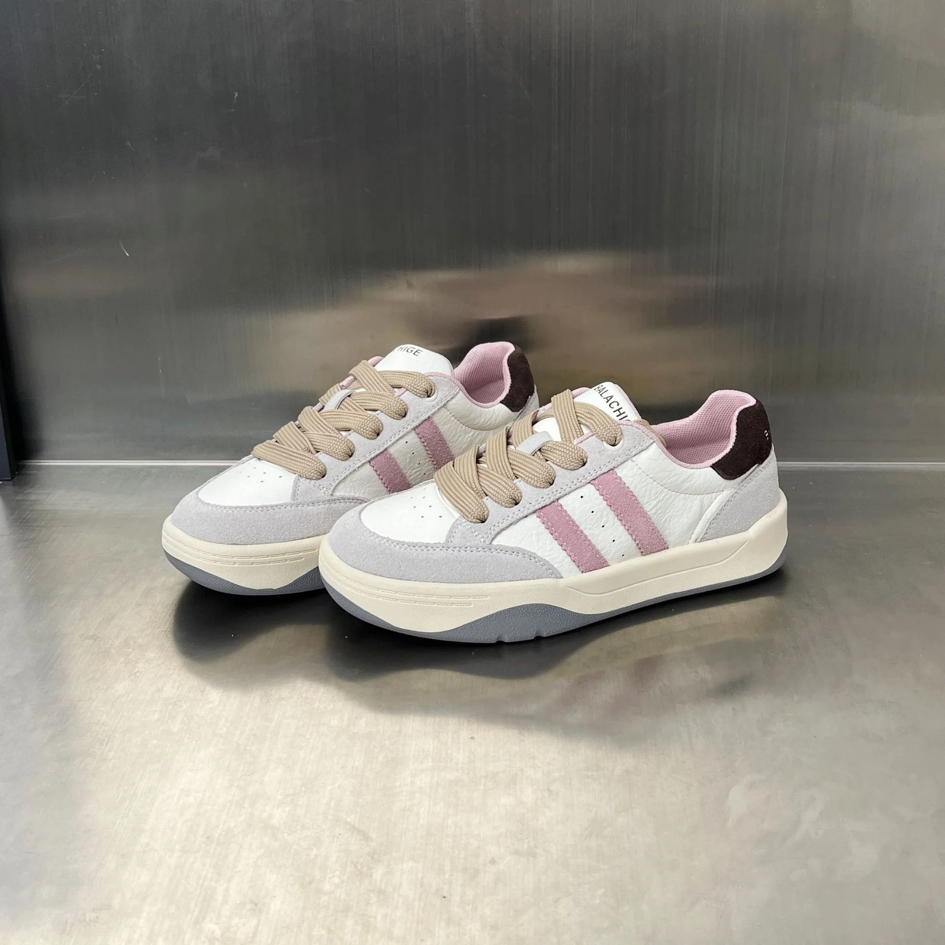 Damen Sportliche Sneakers mit modischem Profil und ergonomischer Dämpfung Heidi Mode - Image 7