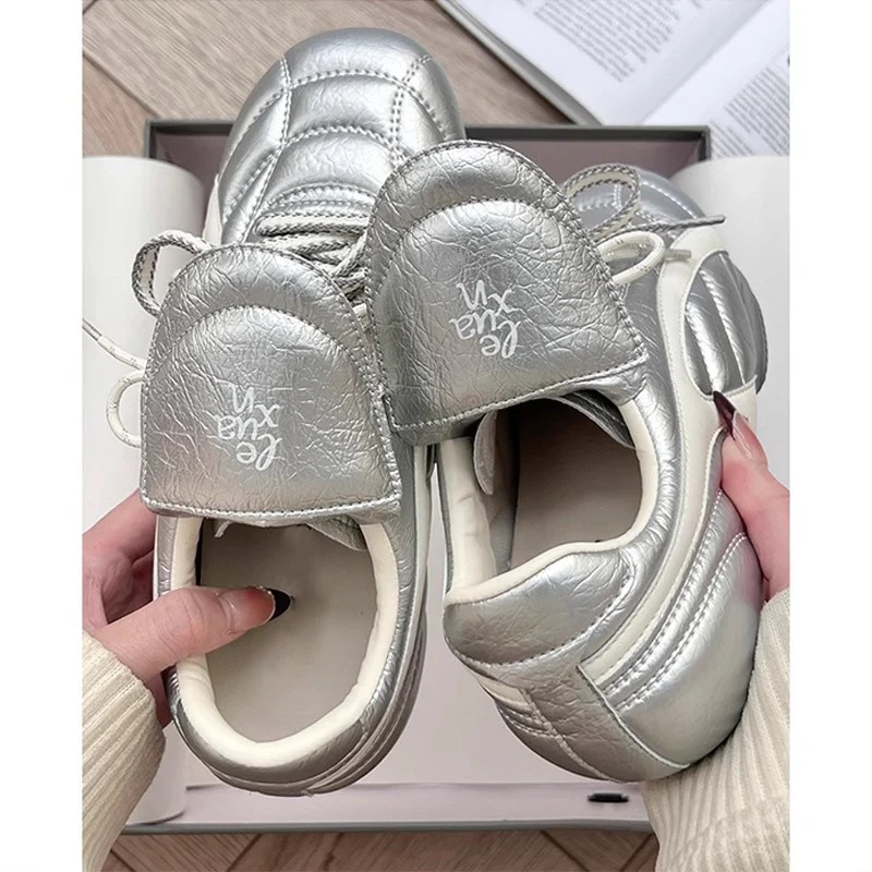 Damen Sportliche Sneakers mit modischen Details und atmungsaktiver Sohle Heidi Mode - Image 6