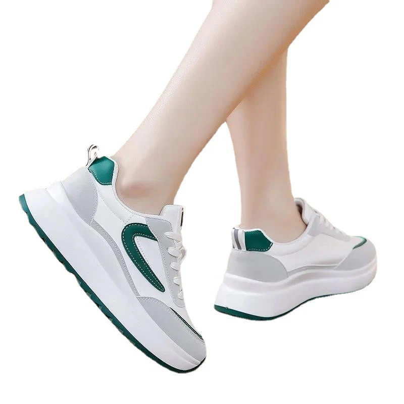 Damen Sportliche Sneakers mit modischer Profilsohle und atmungsaktivem Obermaterial Heidi Mode - Image 4