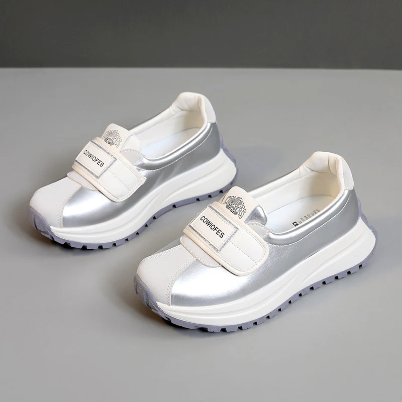 Damen Sportliche Sneakers mit praktischer Klettverschluss-Optik und ergonomischer Sohle Heidi Mode - Image 3