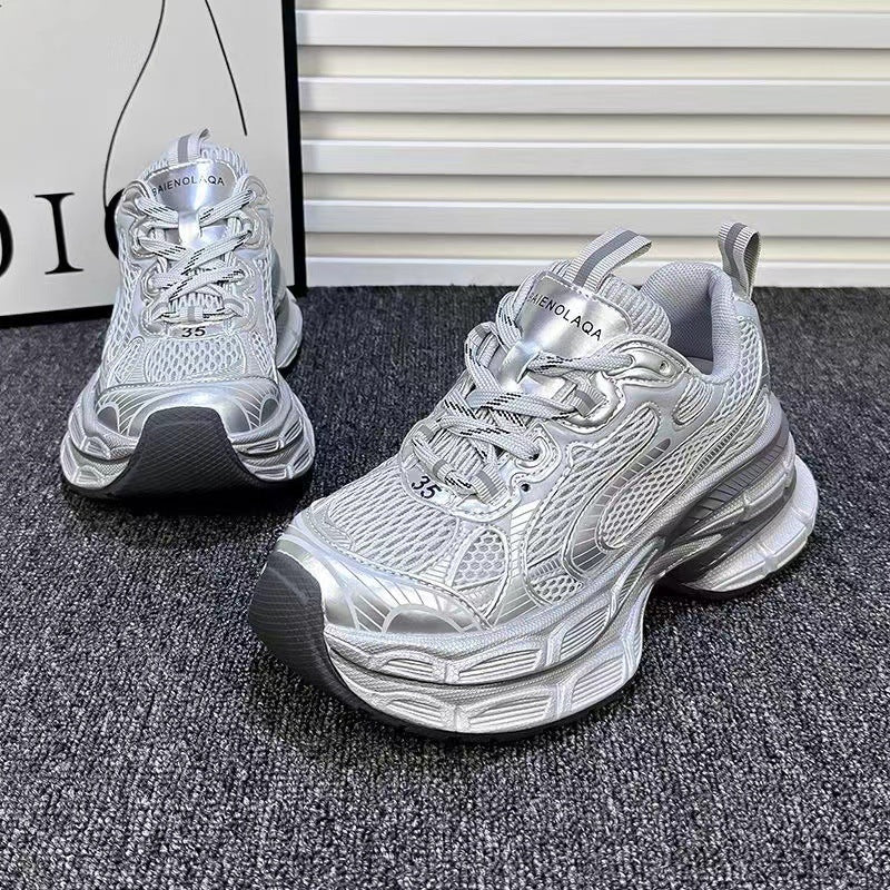 Damen Sportliche Sneakers mit reflektierendem Obermaterial und bequemer Dämpfung Heidi Mode - Image 3