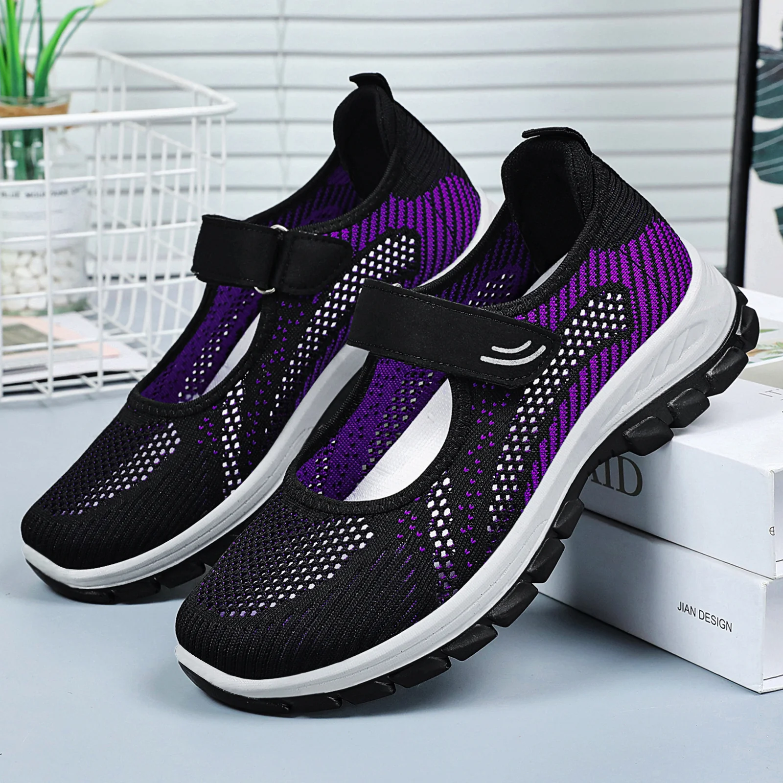 Damen Sportliche Sneakers mit rutschfestem Klettverschluss und atmungsaktivem Obermaterial Heidi Mode