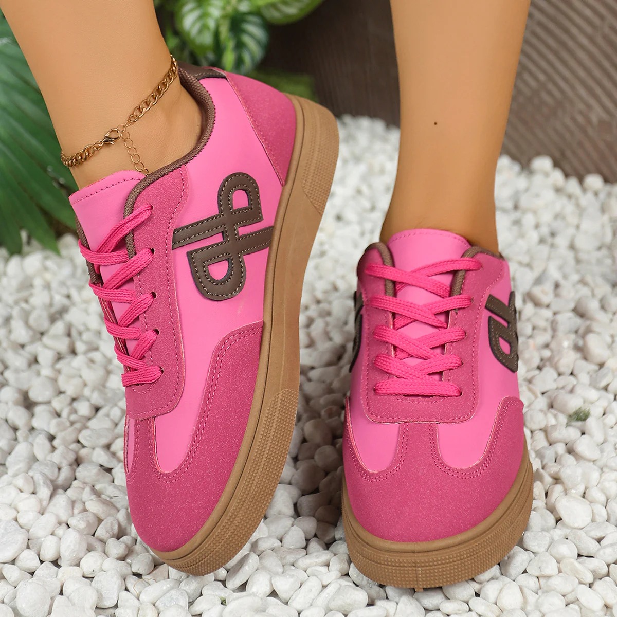 Damen Sportliche Sneakers mit rutschfester Gummisohle und modischem Design Heidi Mode - Image 2
