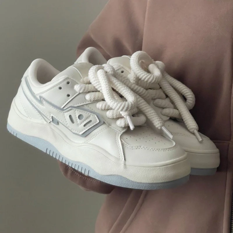 Damen Sportliche Sneakers mit rutschfester Sohle für urbanen Lifestyle Heidi Mode