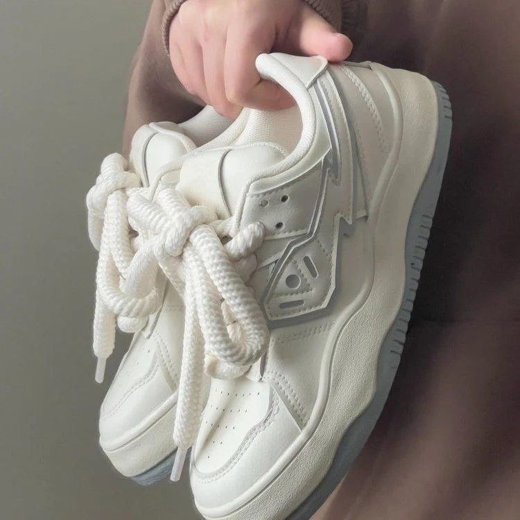 Damen Sportliche Sneakers mit rutschfester Sohle für urbanen Lifestyle Heidi Mode - Image 3