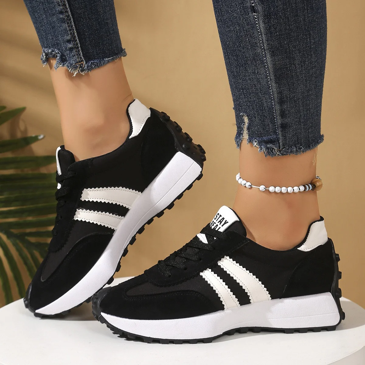 Damen Sportliche Sneakers mit rutschfester Sohle und atmungsaktivem Obermaterial Heidi Mode - Image 10